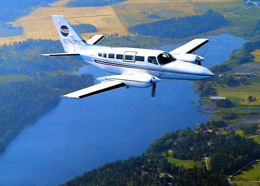 Cessna 404